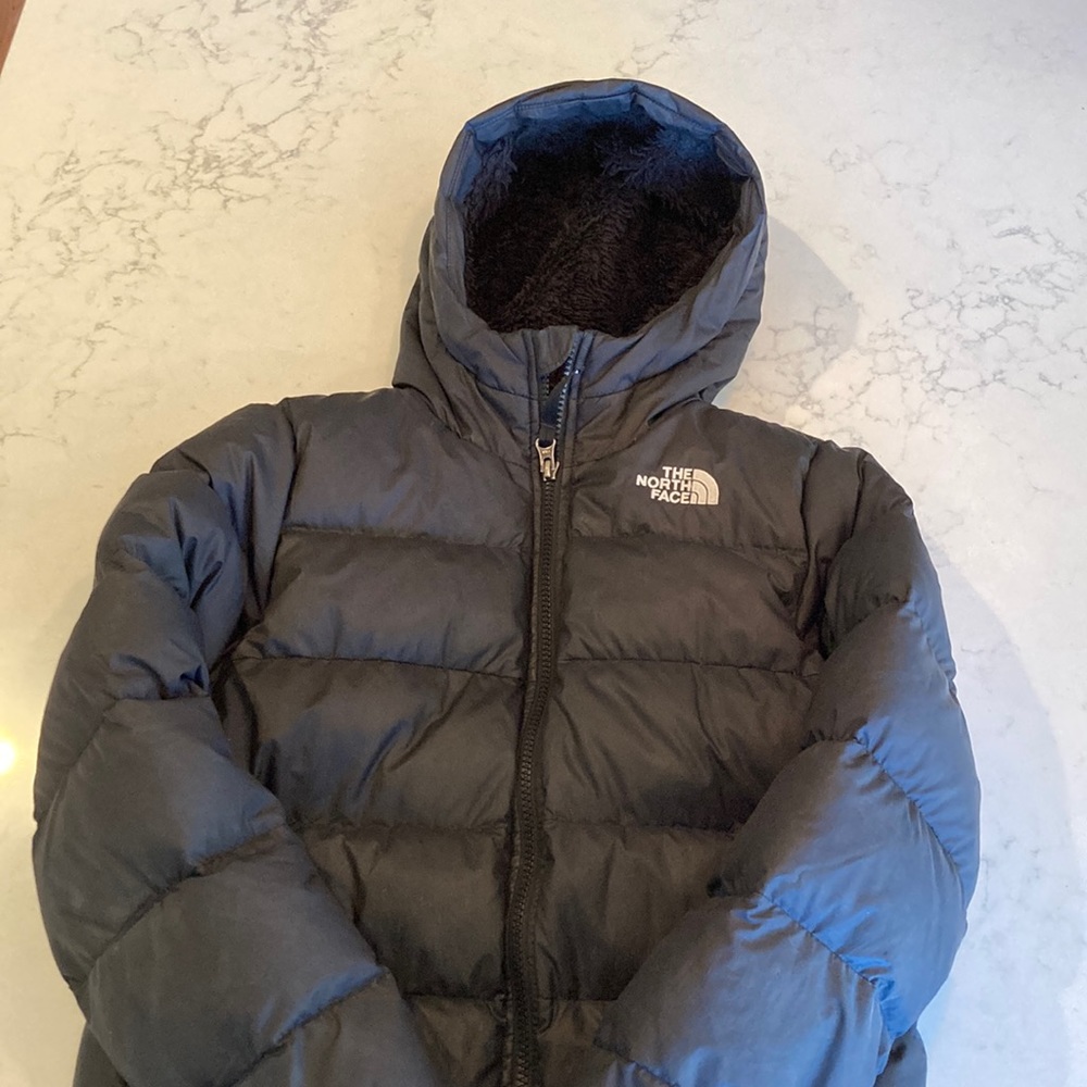 The North Face youth/junior size m/m winter jacket. Worn one season
